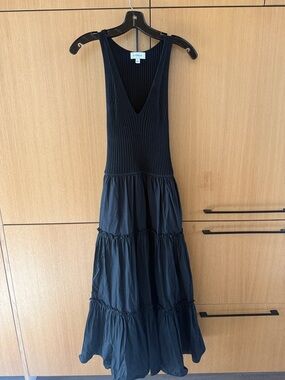 Evereve Arya V Neck Long Black Dress Womens Size Small